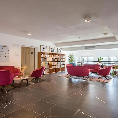 Apartment Pet Friendly In Siena
